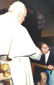 Maria Esperanza Bianchini in udienza privata con il Santo Padre papa Giovanni Paolo II (18.02.1998)